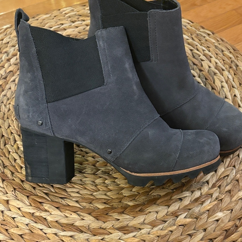 Sorel Women's Charcoal Ankle Booties - Picture 3 of 10